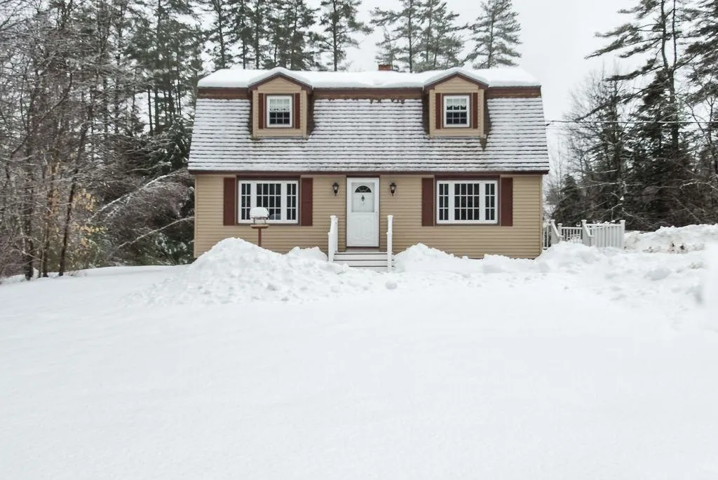17 Carolyn Drive Berwick ME 03901