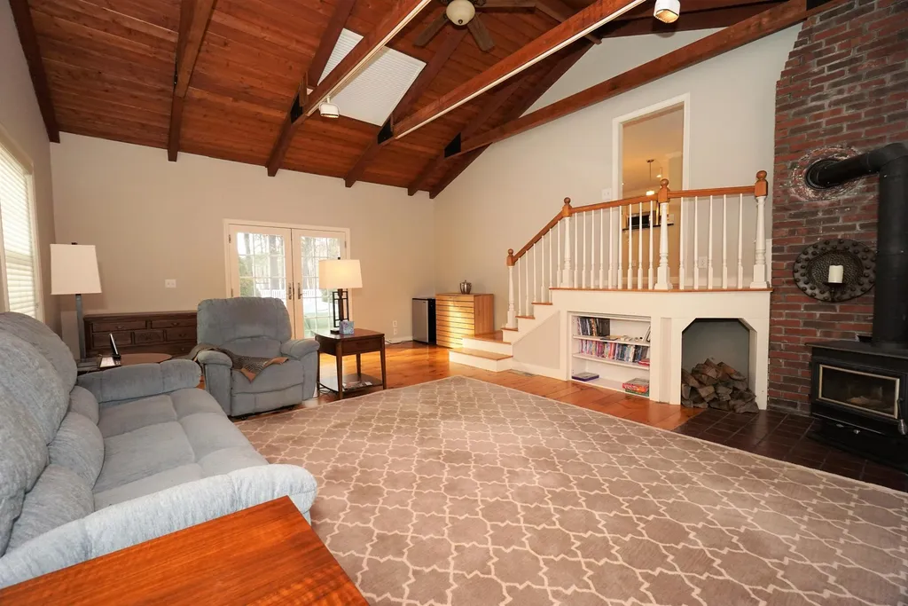 4 David Road Windham NH 03087