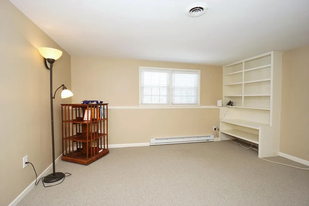 4 David Road Windham NH 03087