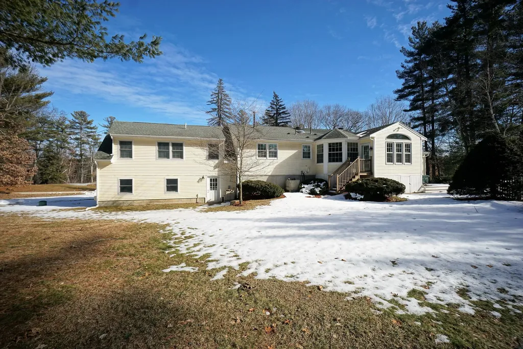 4 David Road Windham NH 03087