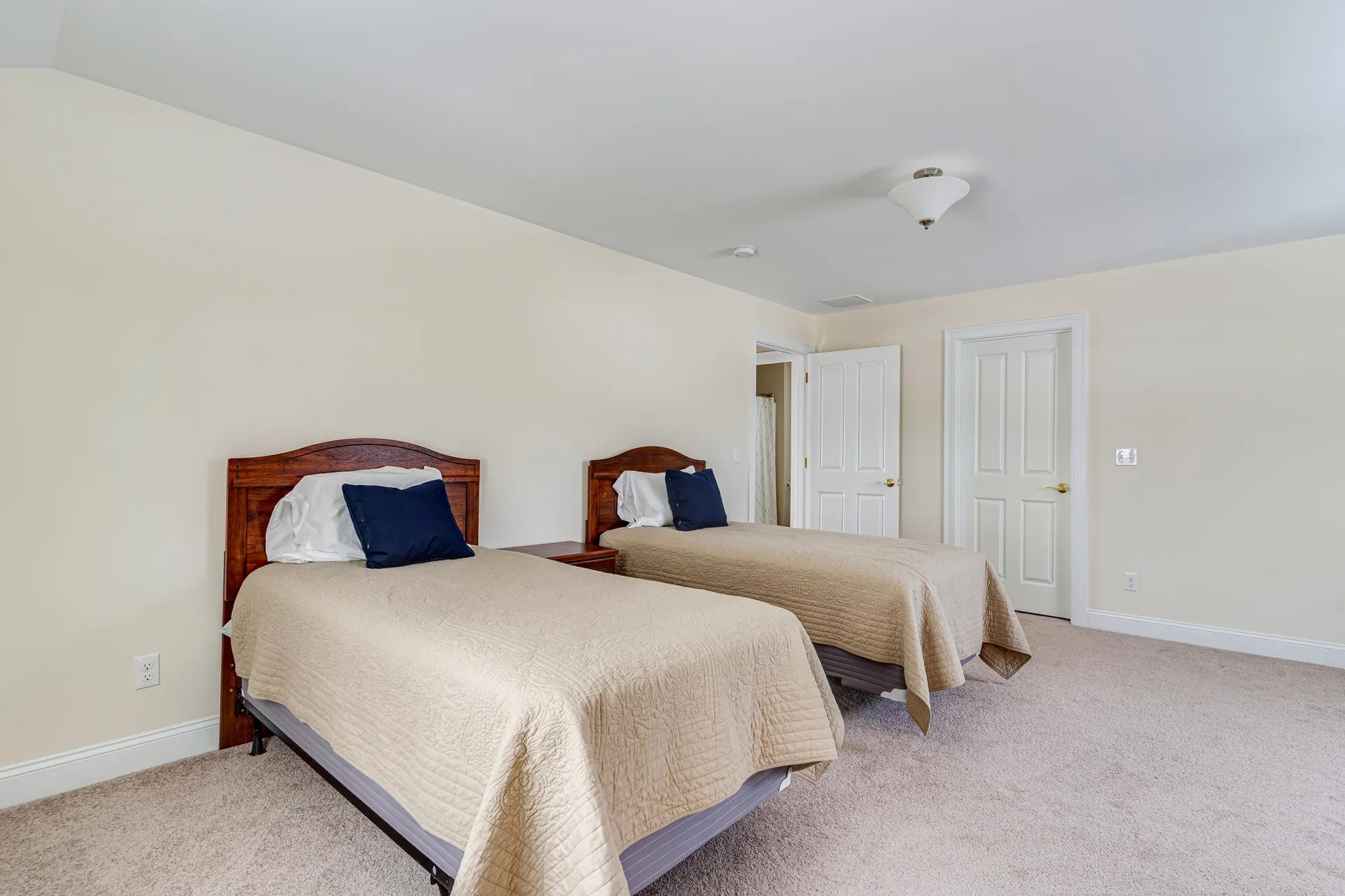 68 Locke Road Hampton NH 03842