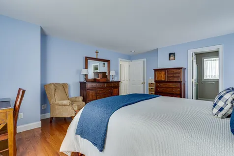 68 Locke Road Hampton NH 03842