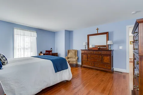 68 Locke Road Hampton NH 03842