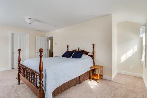 68 Locke Road Hampton NH 03842
