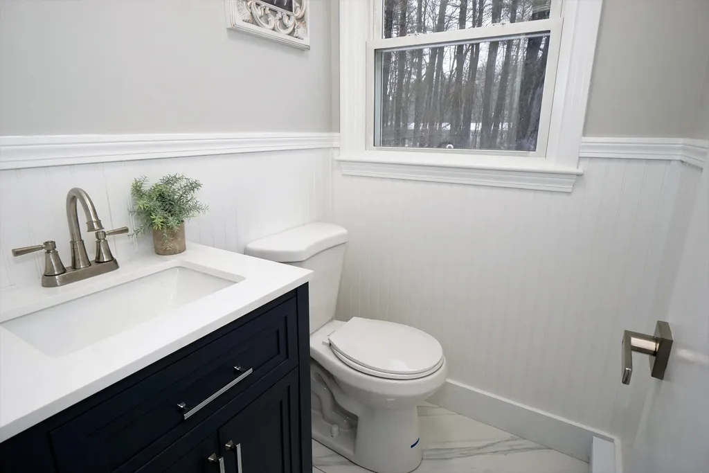 38 Boulder Drive Londonderry NH 03053