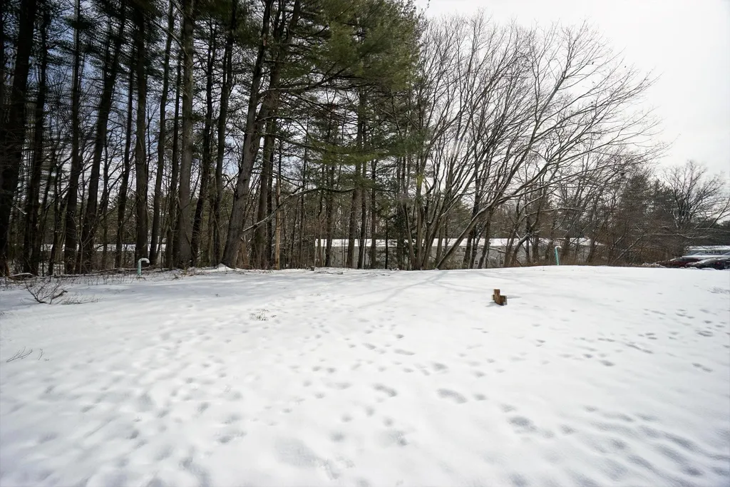 38 Boulder Drive Londonderry NH 03053