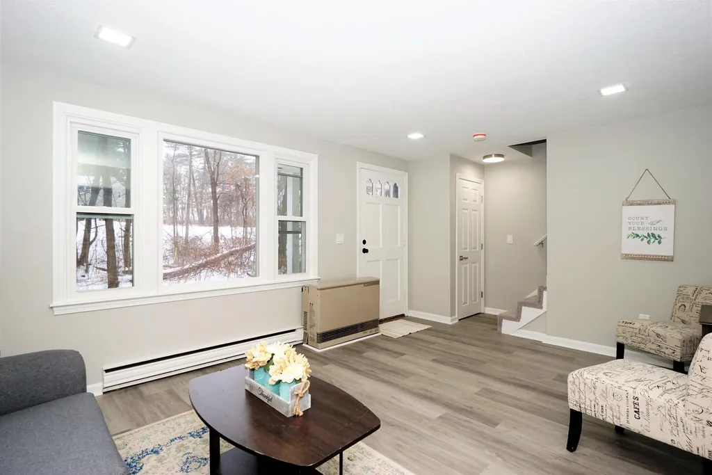 38 Boulder Drive Londonderry NH 03053