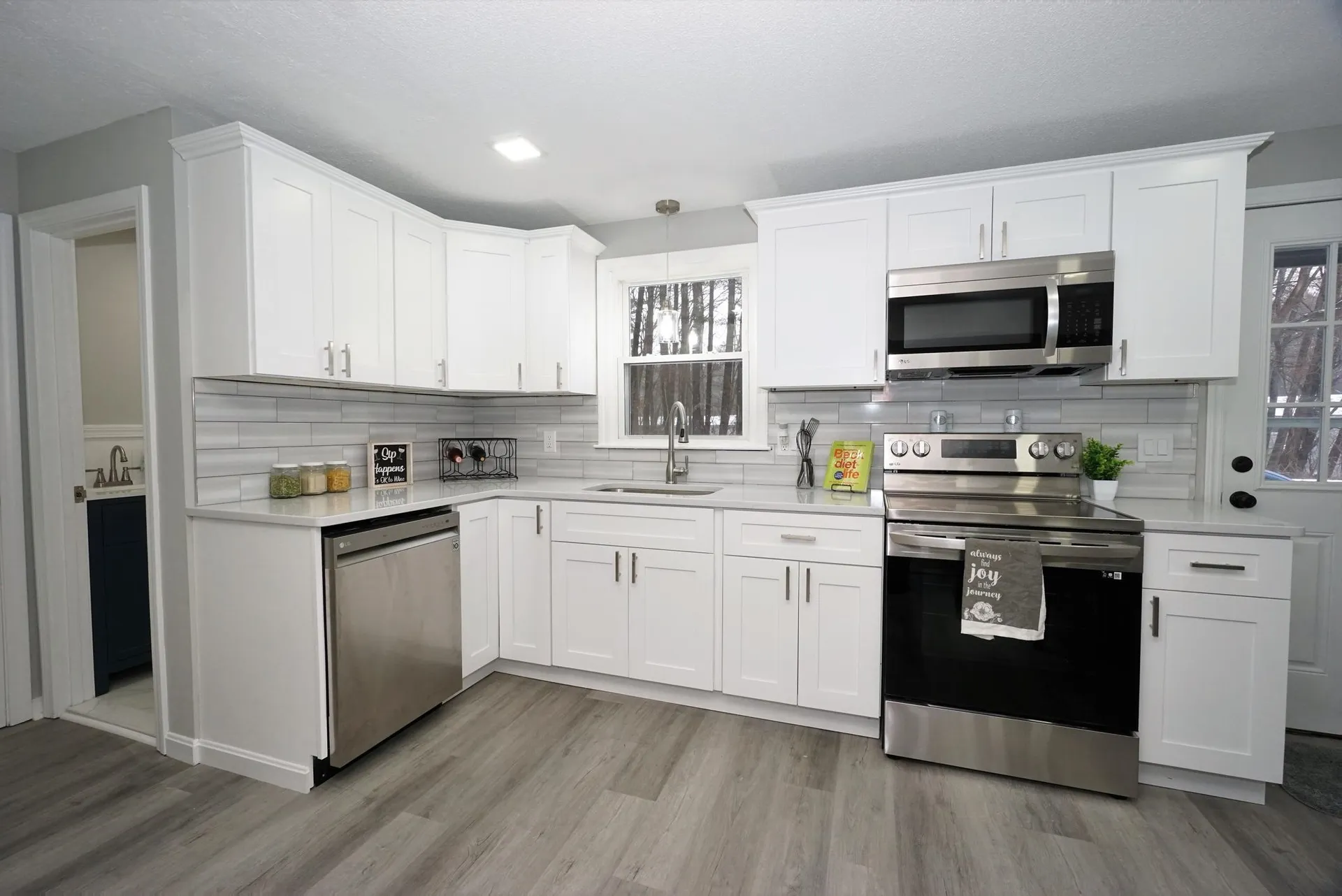 38 Boulder Drive Londonderry NH 03053