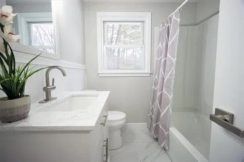 38 Boulder Drive Londonderry NH 03053
