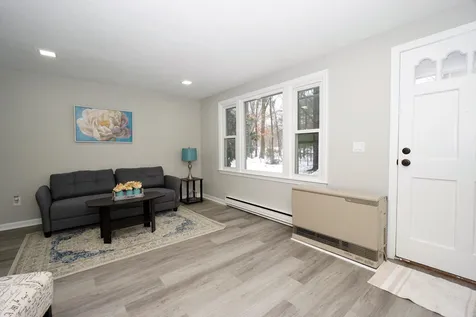 38 Boulder Drive Londonderry NH 03053