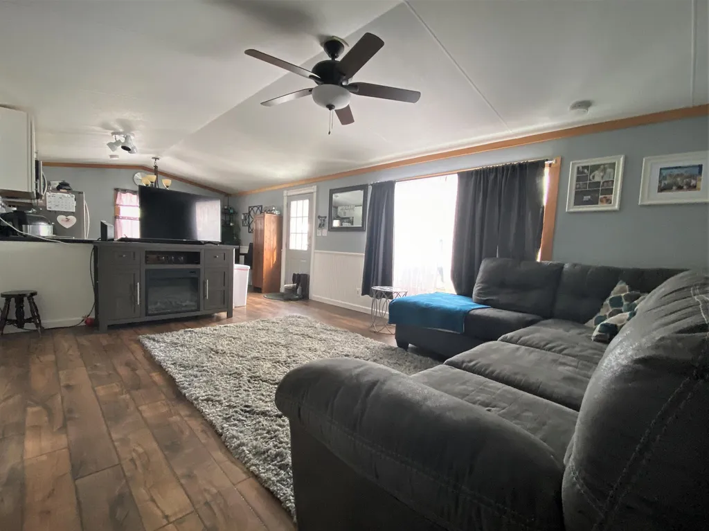 352 Kneeland Flats Waterbury VT 05676