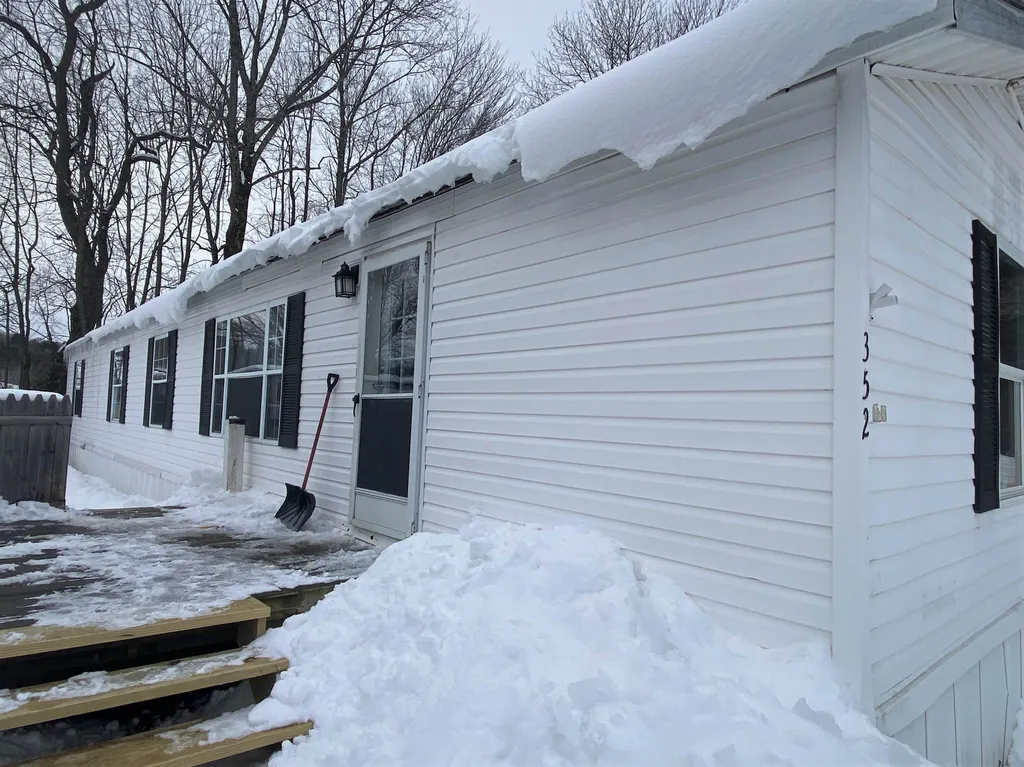 352 Kneeland Flats Waterbury VT 05676