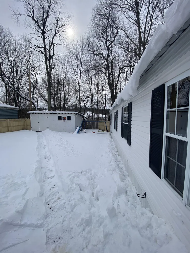 352 Kneeland Flats Waterbury VT 05676