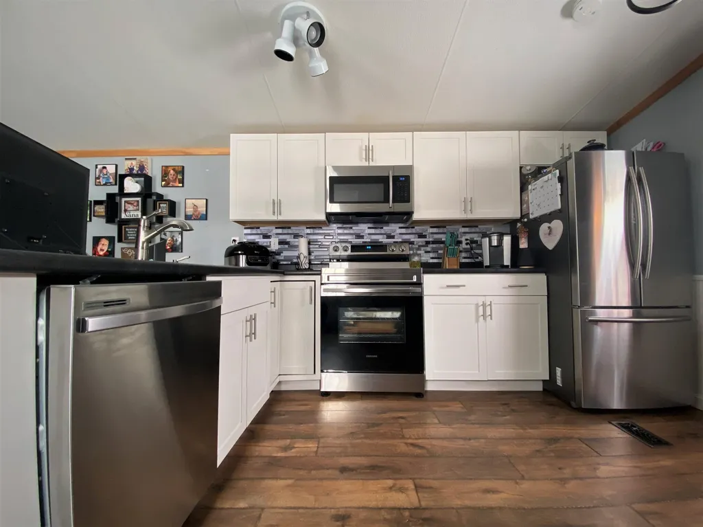352 Kneeland Flats Waterbury VT 05676