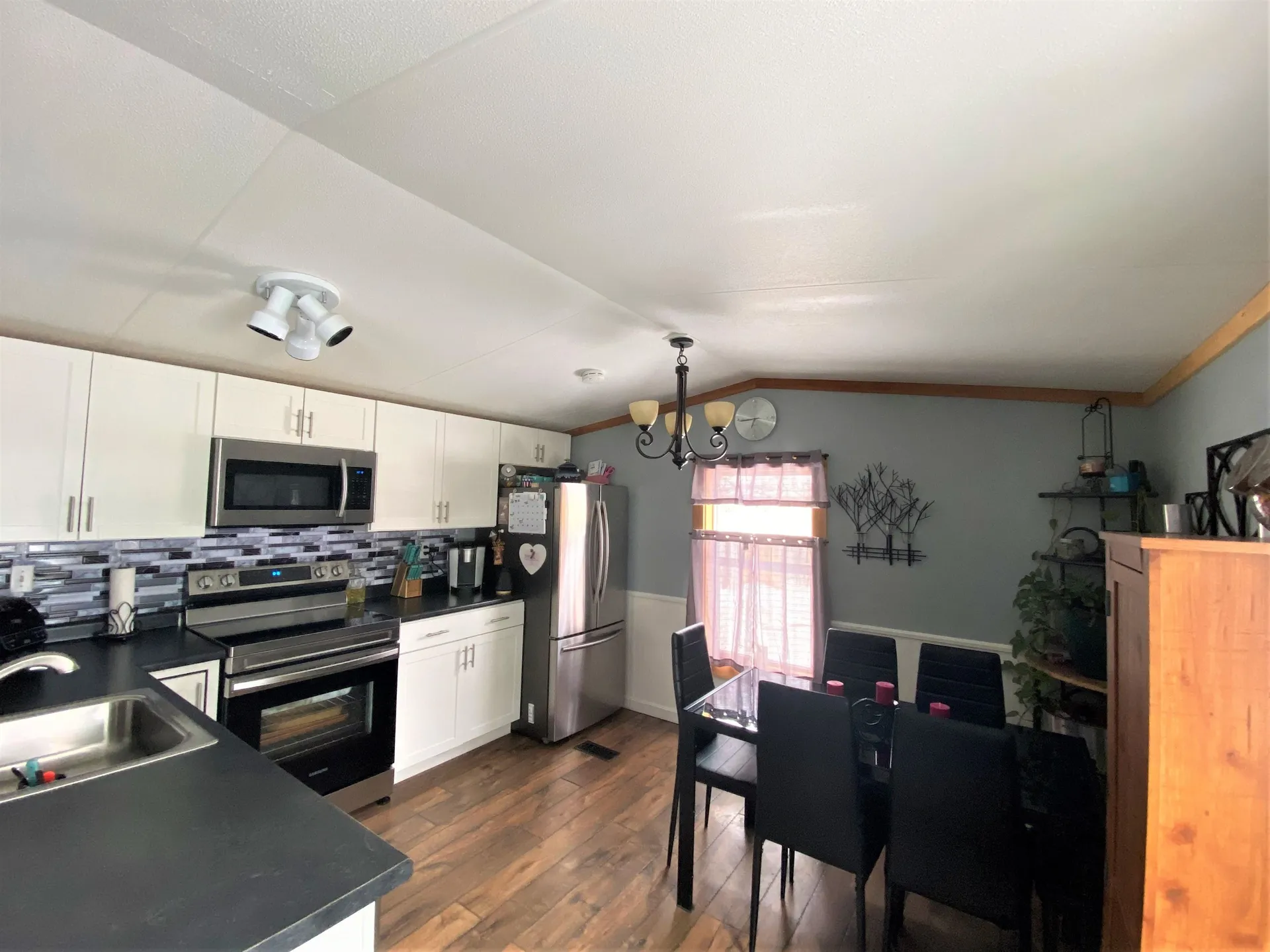 352 Kneeland Flats Waterbury VT 05676