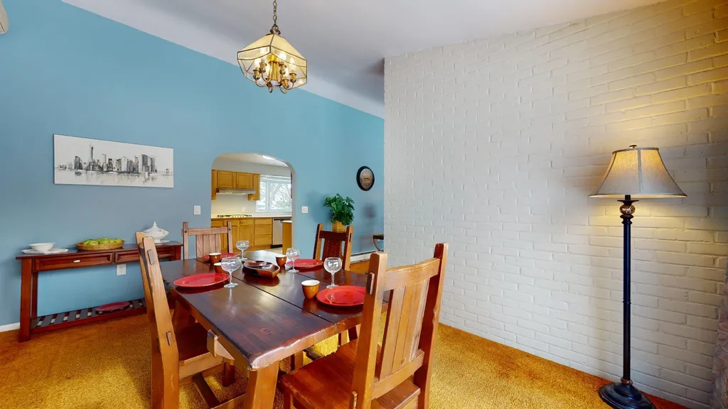 27 Ridgewood Drive Burlington VT 05408