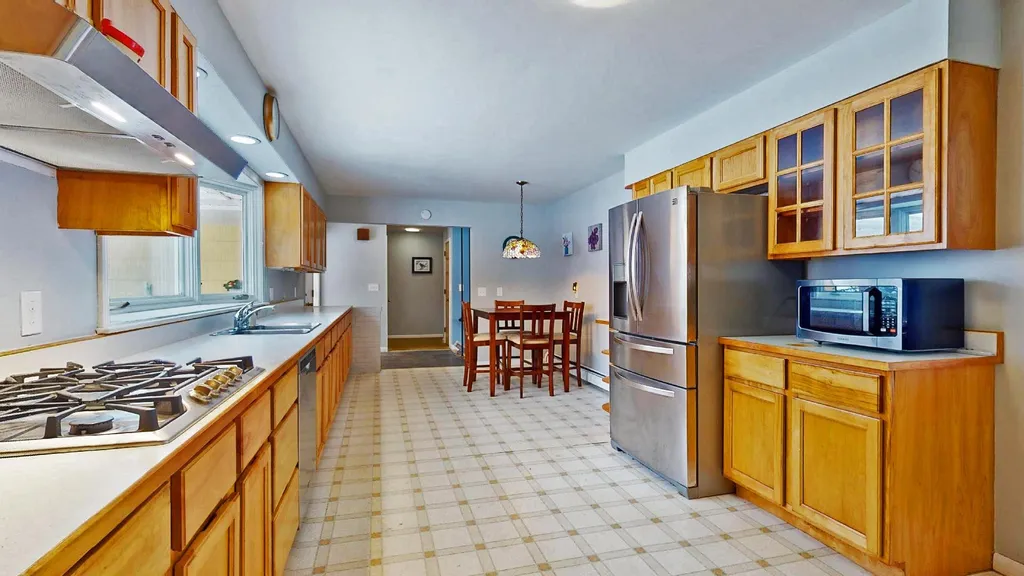 27 Ridgewood Drive Burlington VT 05408
