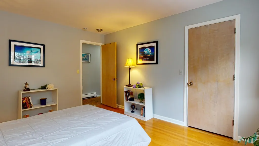 27 Ridgewood Drive Burlington VT 05408