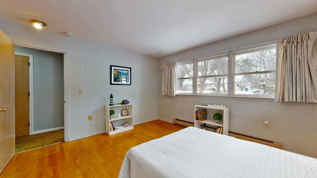 27 Ridgewood Drive Burlington VT 05408