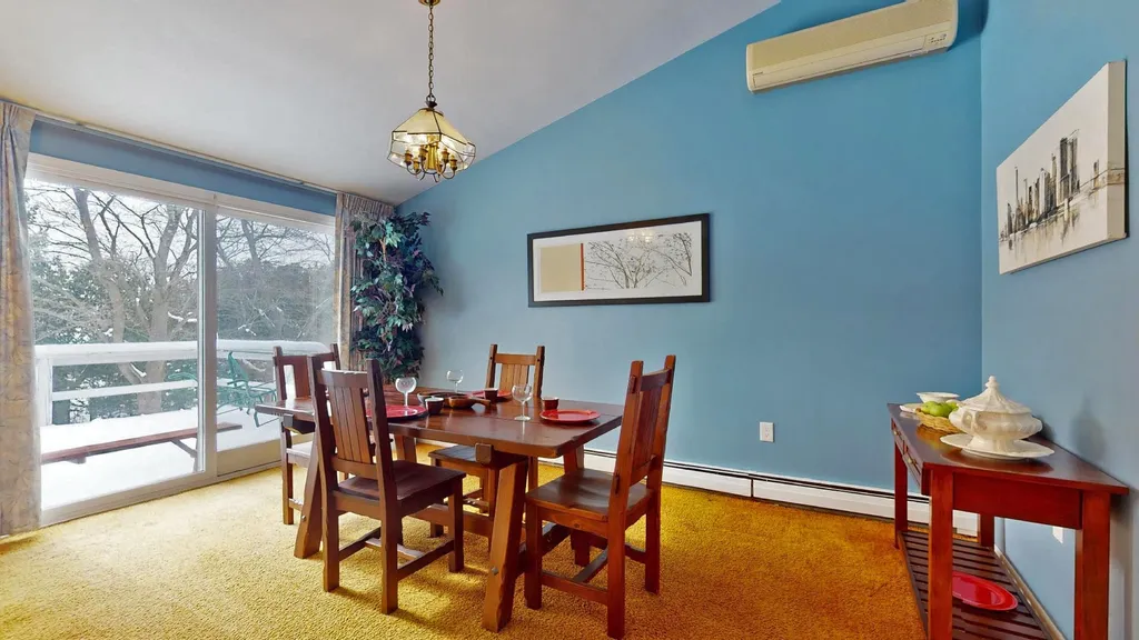 27 Ridgewood Drive Burlington VT 05408
