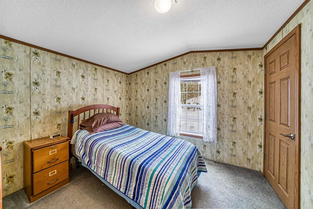 26 Popple Way Newport NH 03773