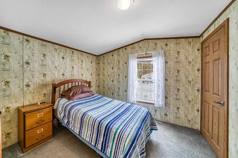 26 Popple Way Newport NH 03773