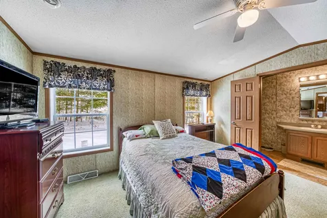 26 Popple Way Newport NH 03773