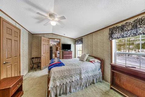 26 Popple Way Newport NH 03773