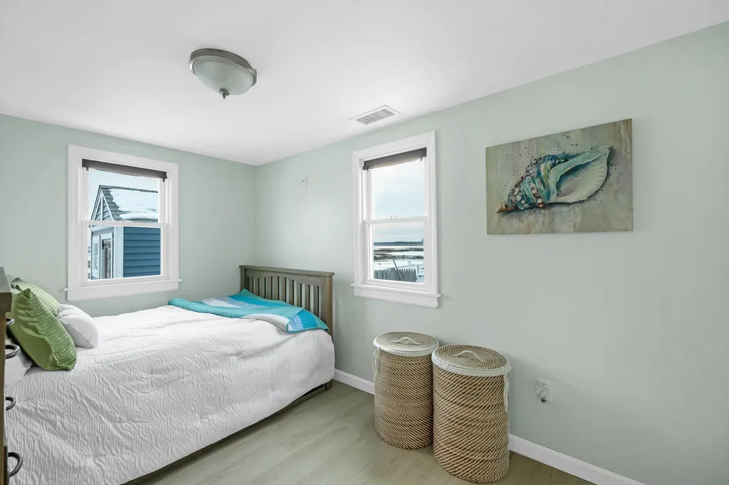 67 Hobson Avenue Hampton NH 03842