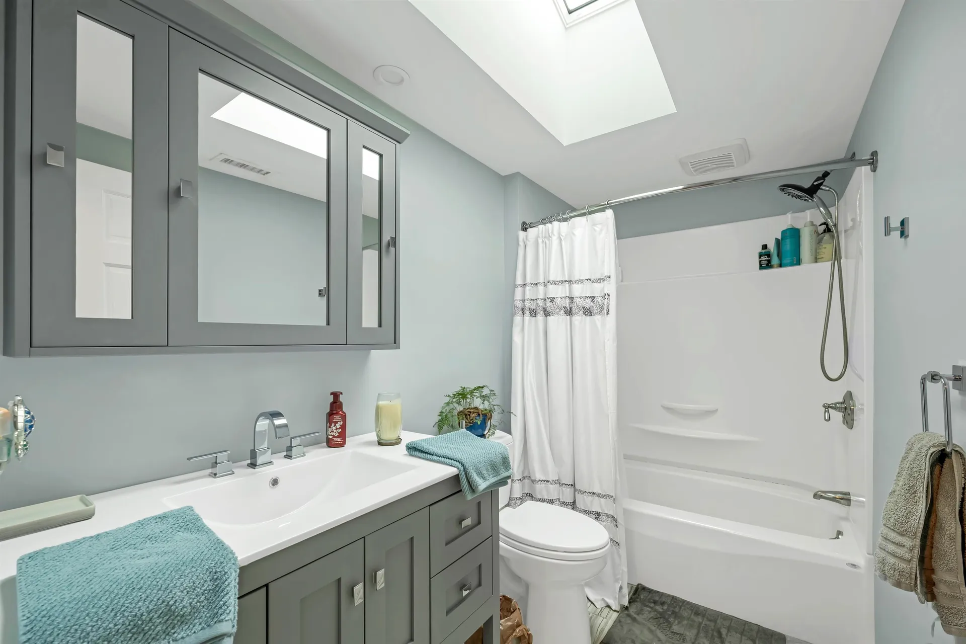 67 Hobson Avenue Hampton NH 03842