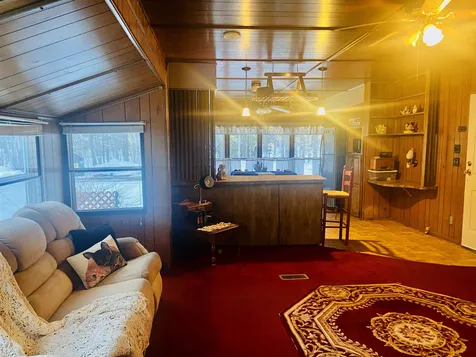 320 Old Lake Shore Road Gilford NH 03249