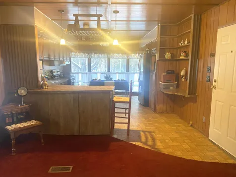 320 Old Lake Shore Road Gilford NH 03249