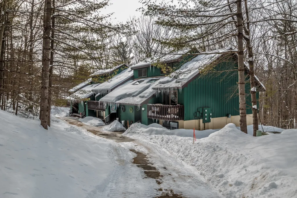 146 Stonehurst Manor Road Conway NH 03860