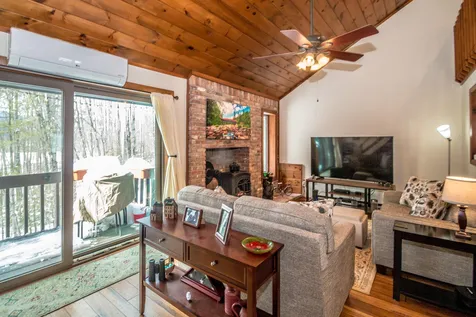 146 Stonehurst Manor Road Conway NH 03860