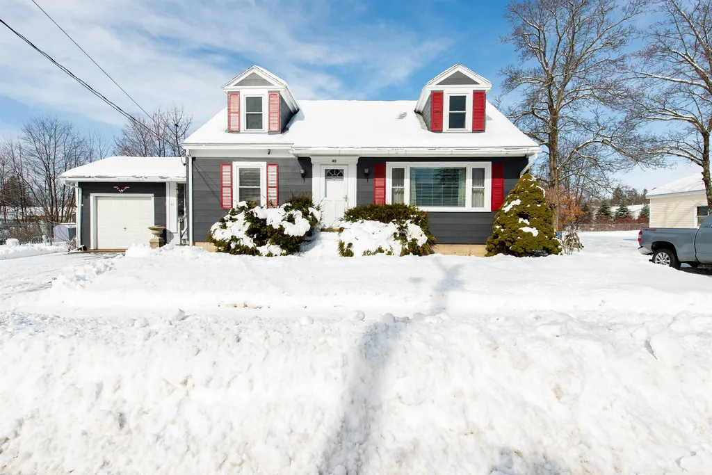 40 Olde Farm Lane Rochester NH 03867