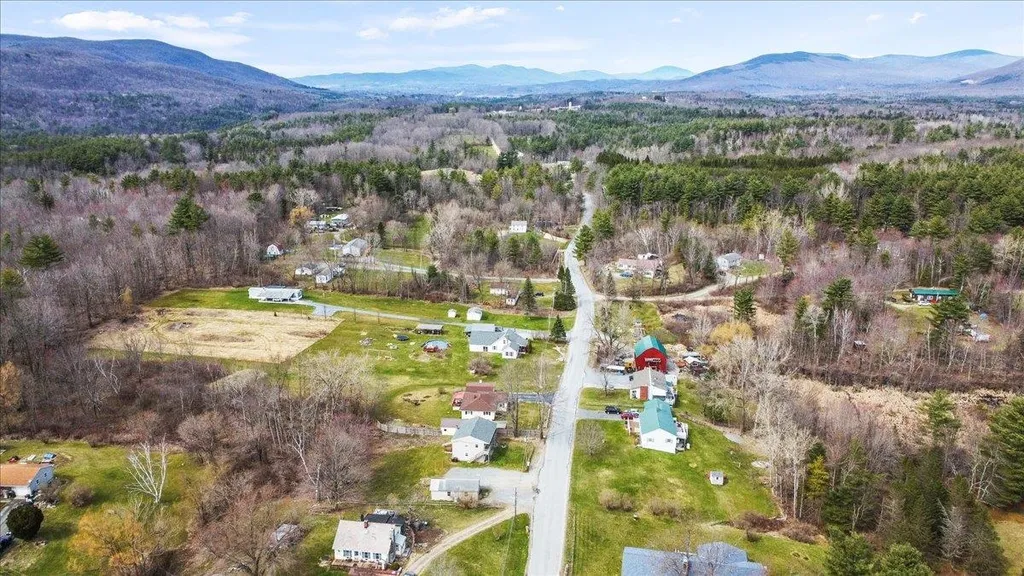 989-1009 Middle Pownal Road Pownal VT 05261