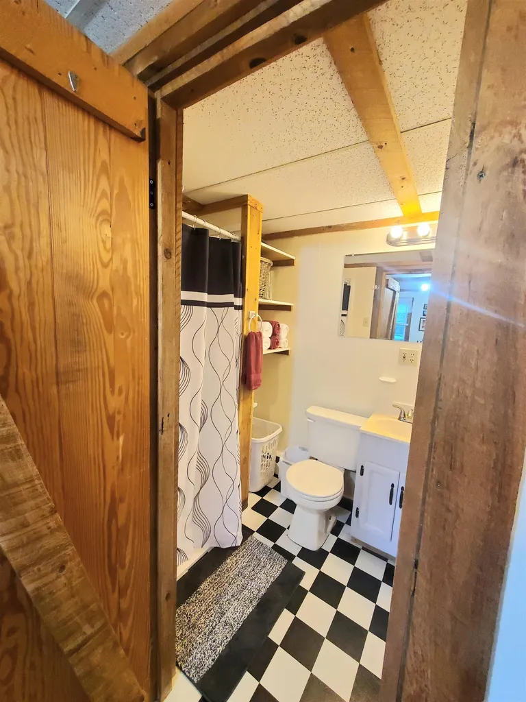 989-1009 Middle Pownal Road Pownal VT 05261