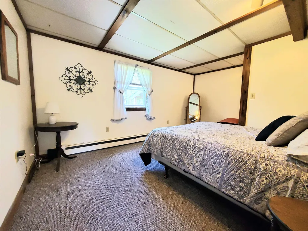 989-1009 Middle Pownal Road Pownal VT 05261