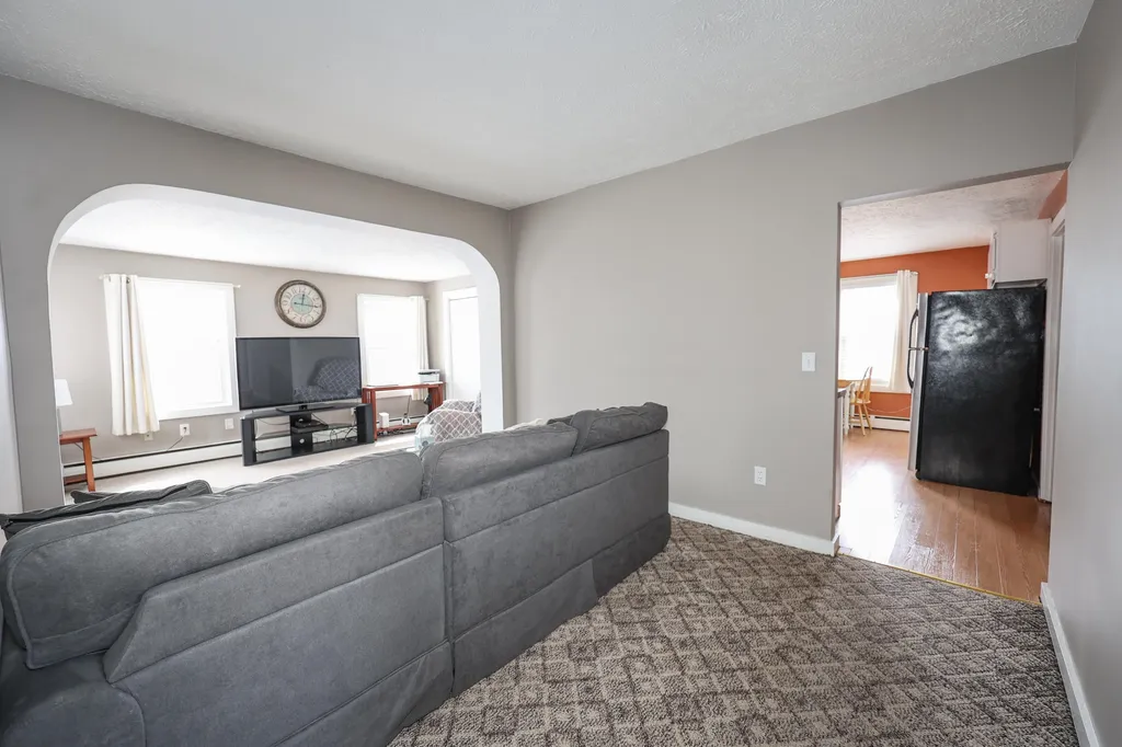 18 Russell Street Nashua NH 03060