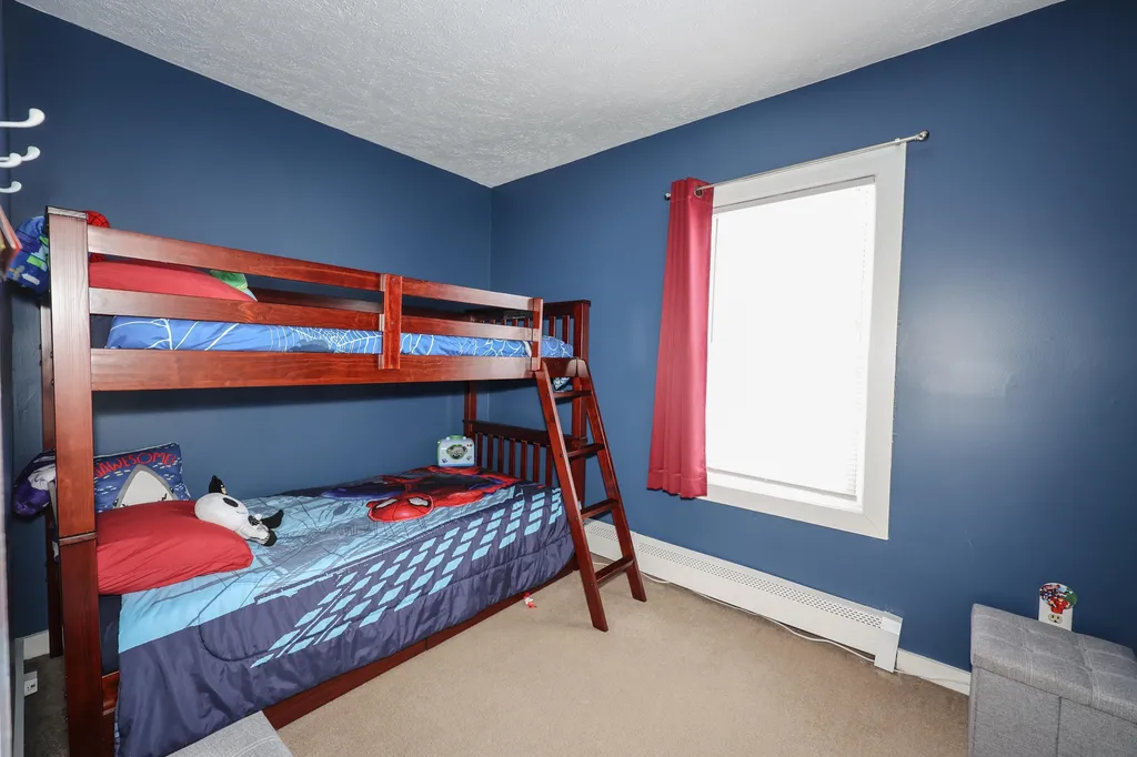 18 Russell Street Nashua NH 03060