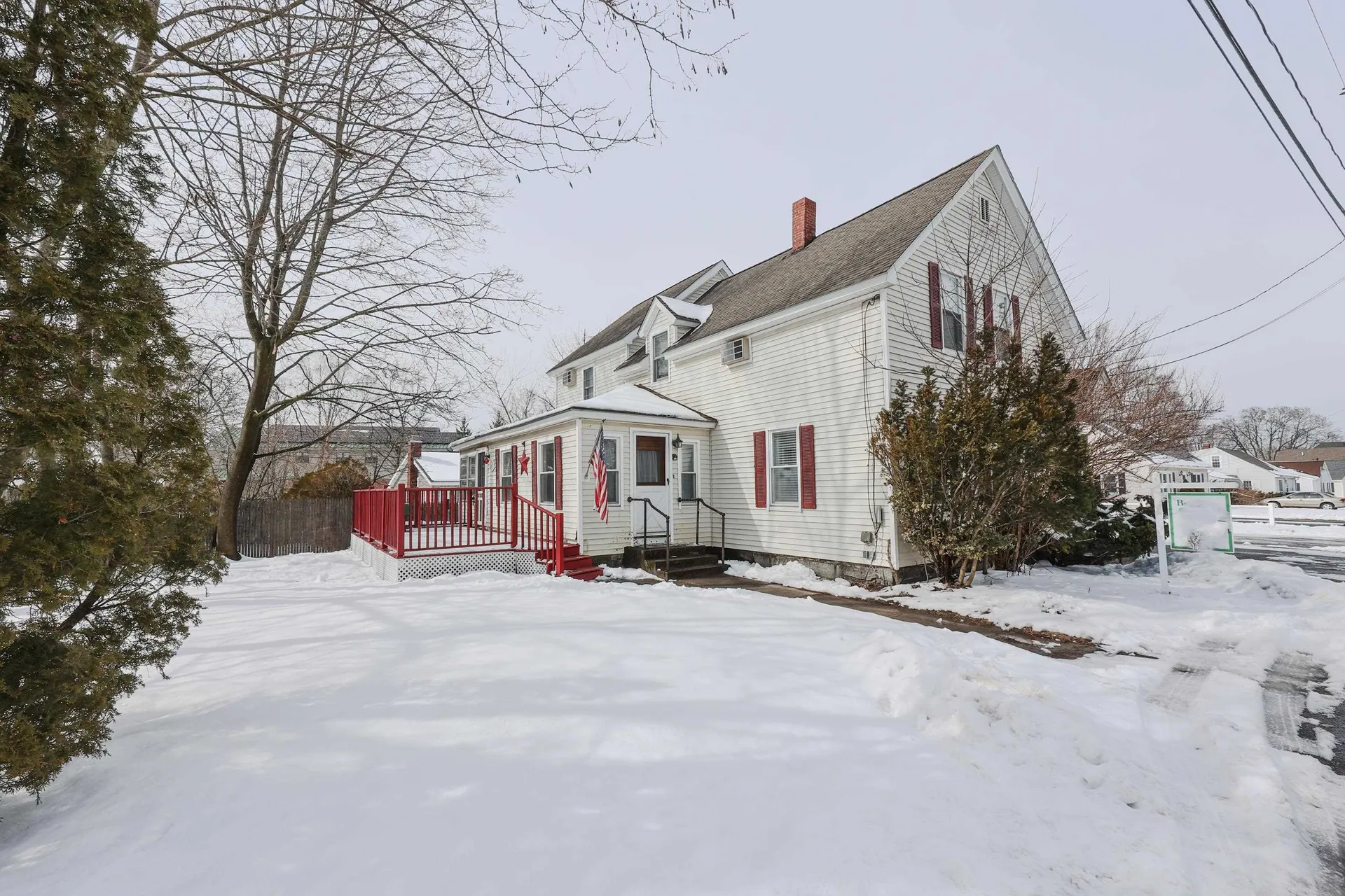 18 Russell Street Nashua NH 03060