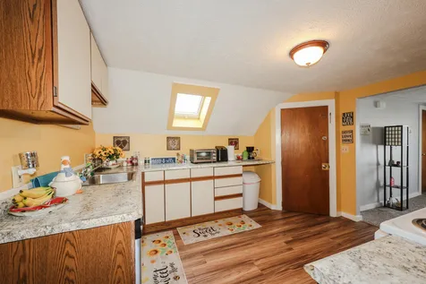 18 Russell Street Nashua NH 03060