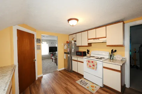 18 Russell Street Nashua NH 03060