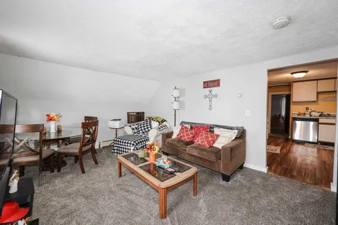 18 Russell Street Nashua NH 03060