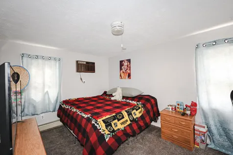 18 Russell Street Nashua NH 03060