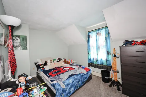 18 Russell Street Nashua NH 03060