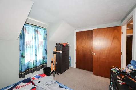18 Russell Street Nashua NH 03060