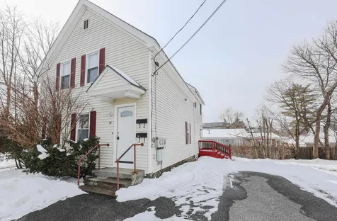 18 Russell Street Nashua NH 03060