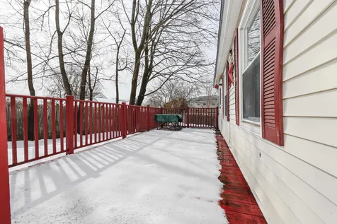 18 Russell Street Nashua NH 03060