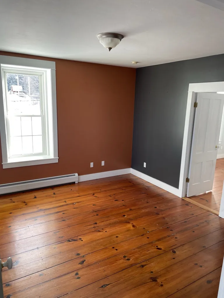 67 Bay Street Northfield NH 03276